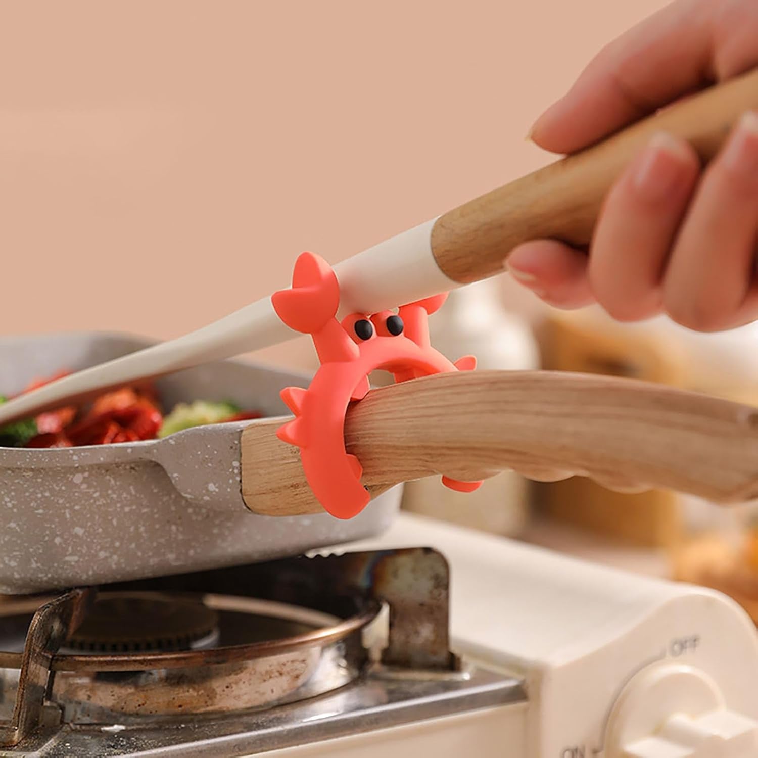 Spatula Rack, 2 Pcs Red Silicon 2.6 Inch X 2.36 Inch Crab Shaped Pot Handle Spatula Holder for Kitchen and Outdoors (Red)