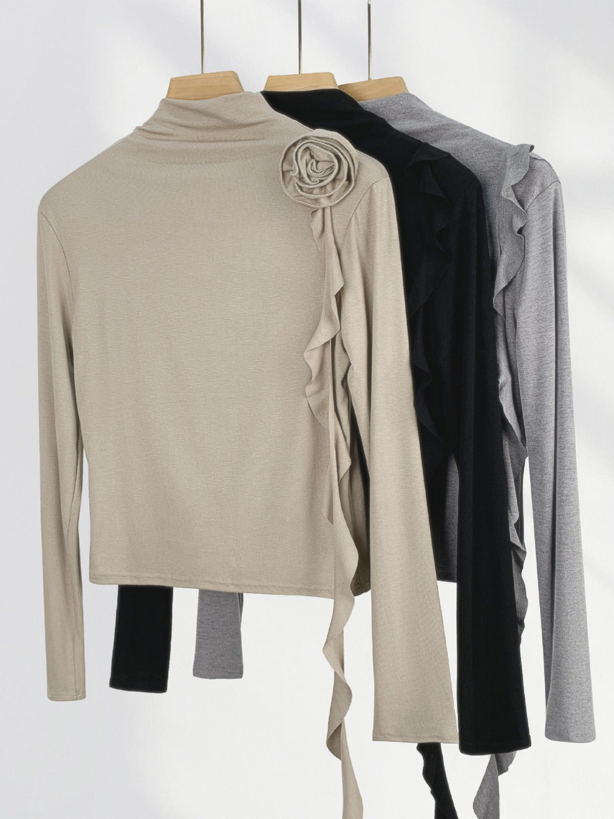 Combed Cotton High-End Half Turtleneck Long-Sleeved Slim Top, Chic and Beautiful Stereo Flower Decoration Right Shoulder T-Shirt for Women