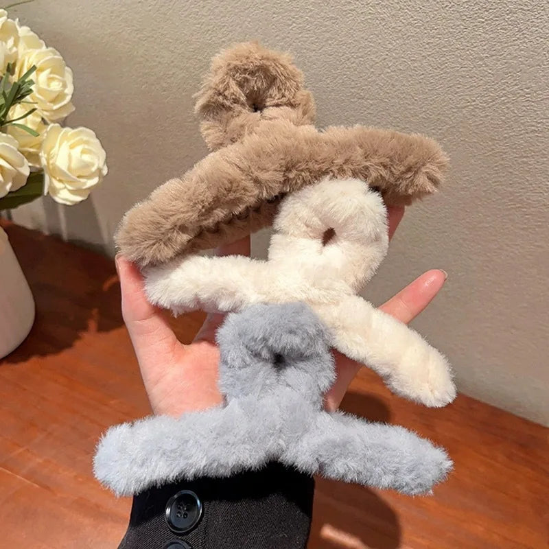 Autumn and Winter Plush Claw for Women Elegant Acrylic Crab Barrette Hairpin Girl-Hair Accessories Furry Headwear Hair Claw Clip