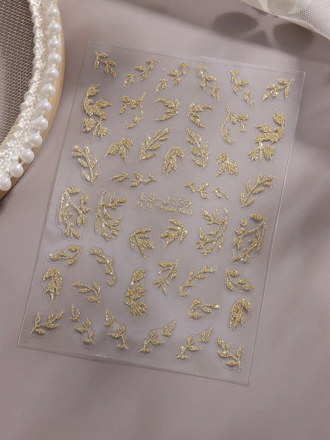 3D Hellgoldene Glitzer Blatt Nail Art Aufkleber Glänzender Glitzer Blätter Design selbstklebende Nail Art Dekorationen für DIY