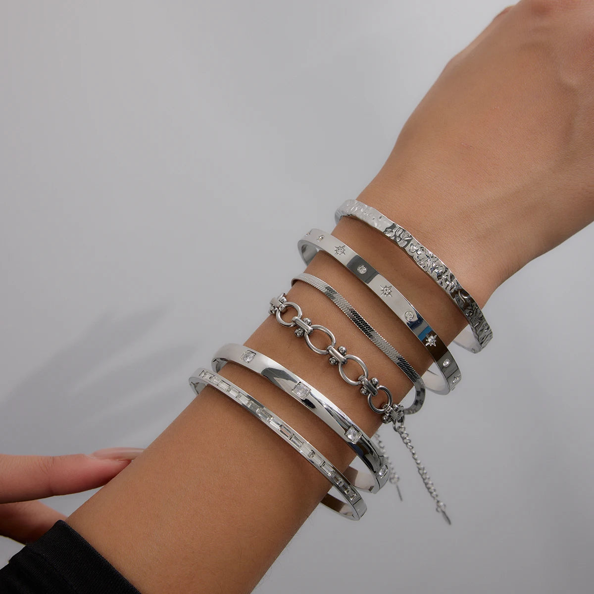 Youthway Minimalist Versatile Stainless Steel Metal Textured Open Bracelet Bangle For Women Anti Allergic Fashion Jewelry Daily