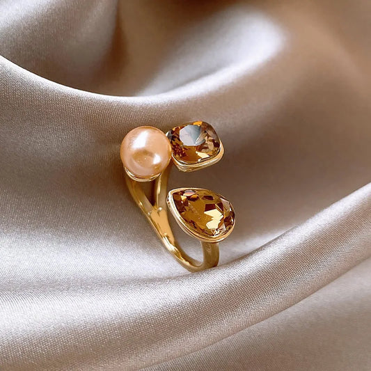 Vintage Rhombus Zircon Iris Wide Face Open Ring for Women Temperament Imitation Pearl Adjustable Ring Fashion Party Jewelry 2025