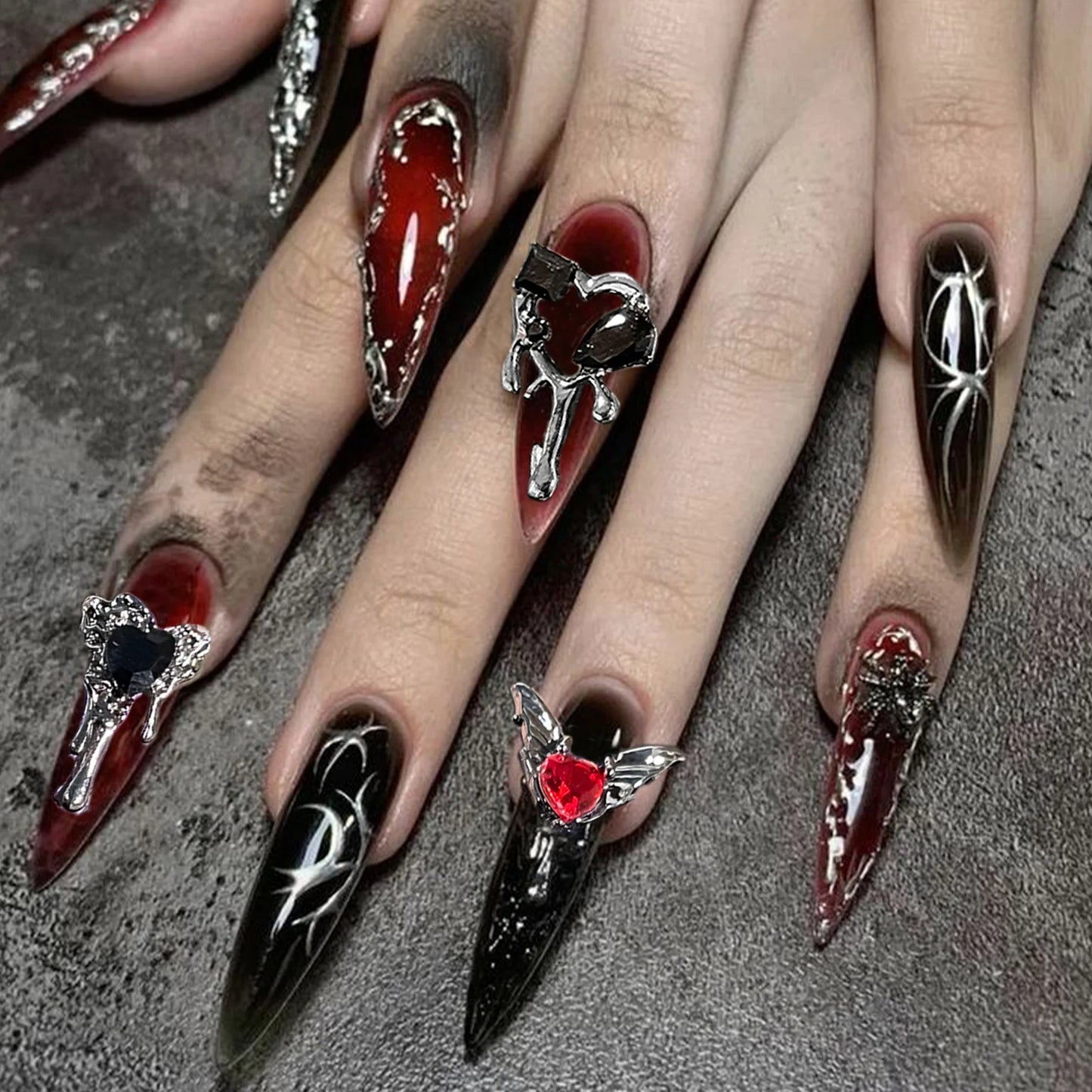 12 Grid Retro Alloy Nail Art Jewelry Gothic Punk Style Y2k Heart-Shaped Cross Spider Pattern DIY Nail Decoration Accessories