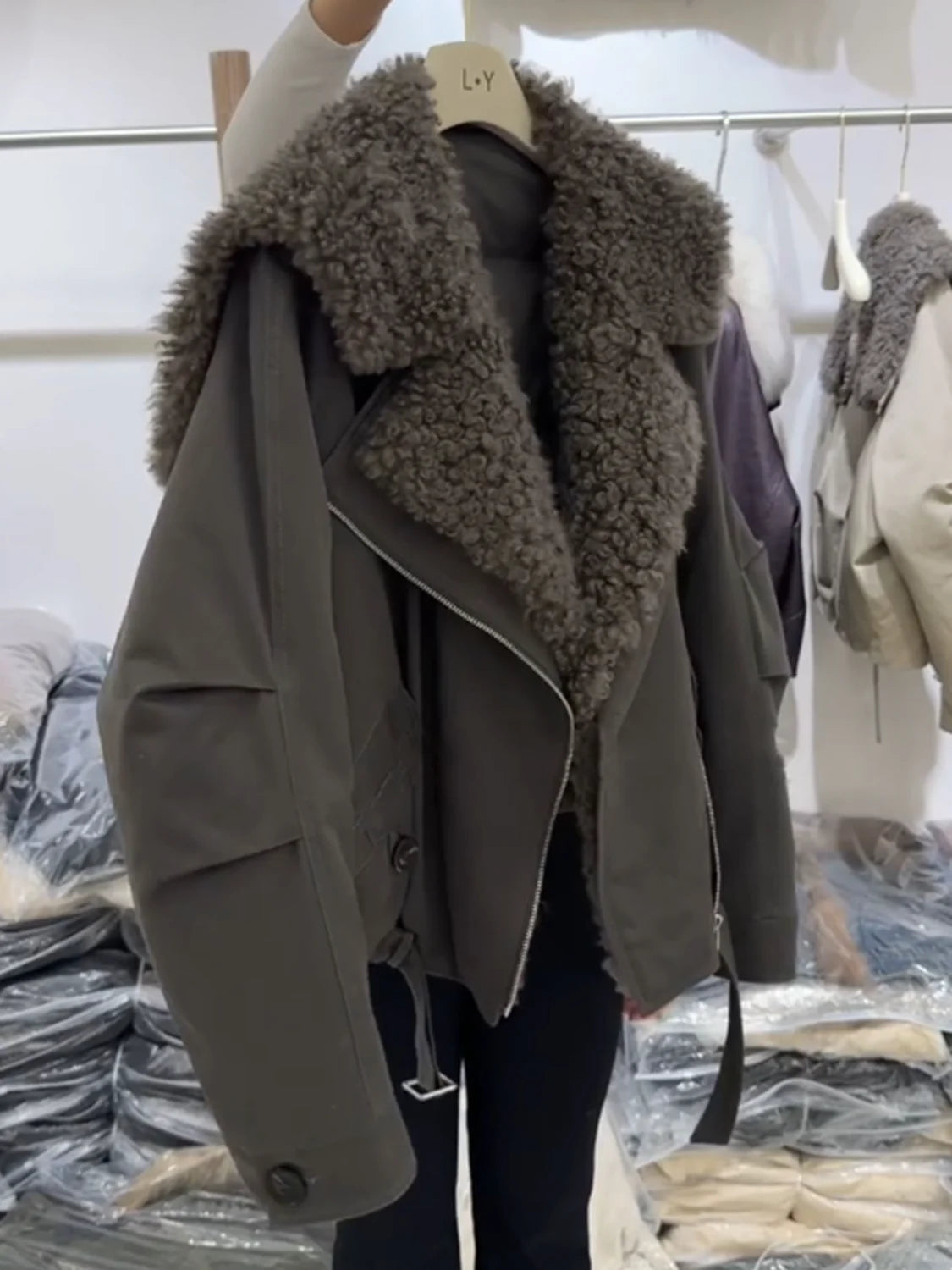 Winter Fashion Faux Fur Collar Padded Jacket Women Army Green Oversized Warm Thick Coat Drawstring Waist Streetwear Chic Tops