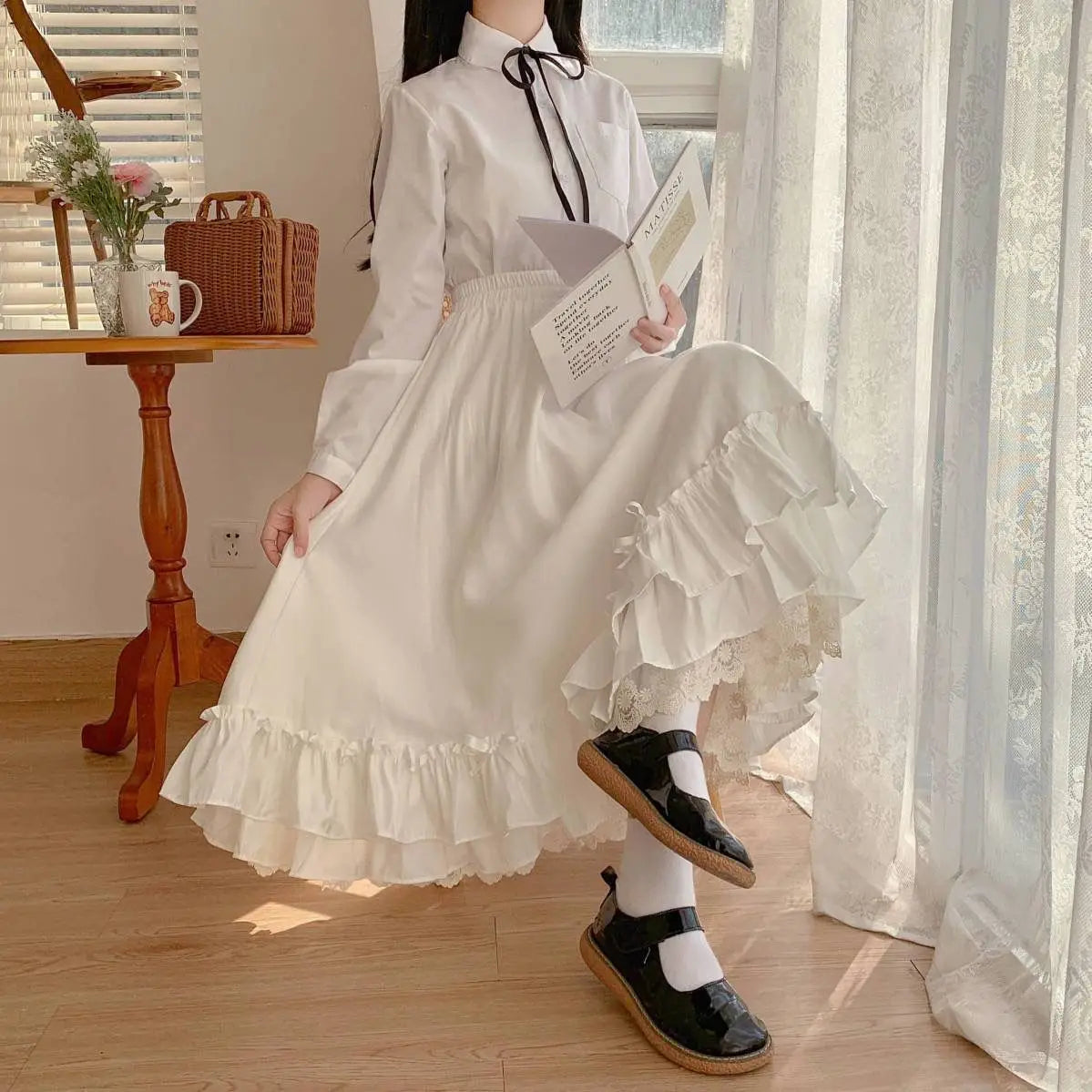 Black / White Long Skirts Y2K Vintage Lace Ruffled Pleated Goth Skirts Women Japanese Kawaii Preppy Style Korea Gothic Clothing
