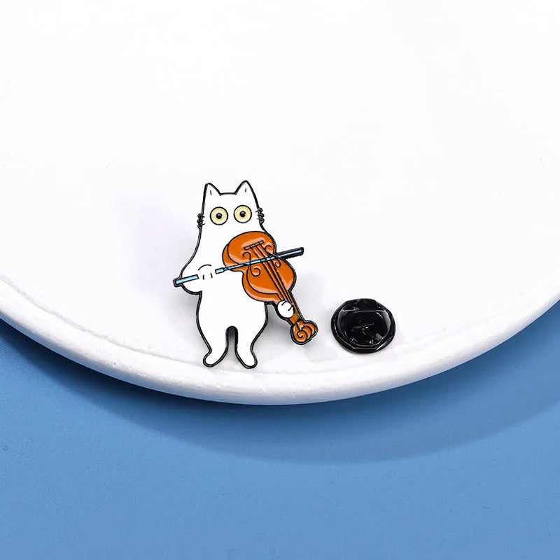 Cartoon white cat brooch, cat red wine, cute backpack, accessories, clothing decorations, zinc alloy badge
