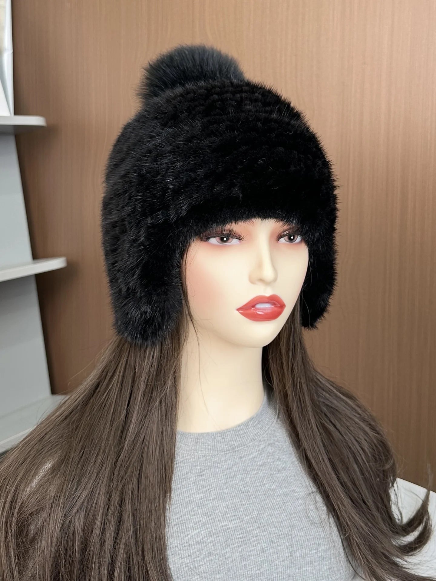 New Winter Ladies Real Mink Fur Hat Warm Thickened Ear Protection Knitted Cap Ladies Winter Fashion Accessories