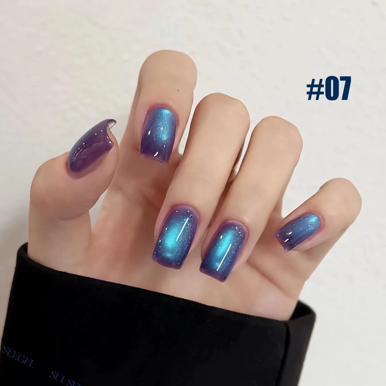 MIANEL 2026 Blue Moon Cat Eye Nail Gel Vibrant Sparkling Blue Glass Bead Effect Skin-Flattering Trendy Cat Eye Nail Art Manicure