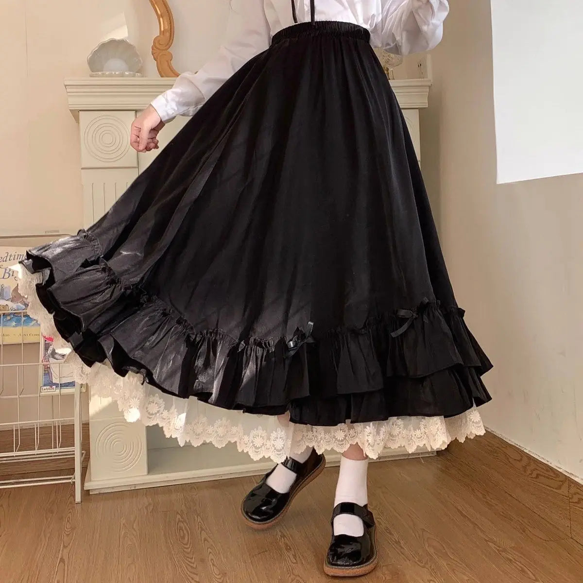 Black / White Long Skirts Y2K Vintage Lace Ruffled Pleated Goth Skirts Women Japanese Kawaii Preppy Style Korea Gothic Clothing