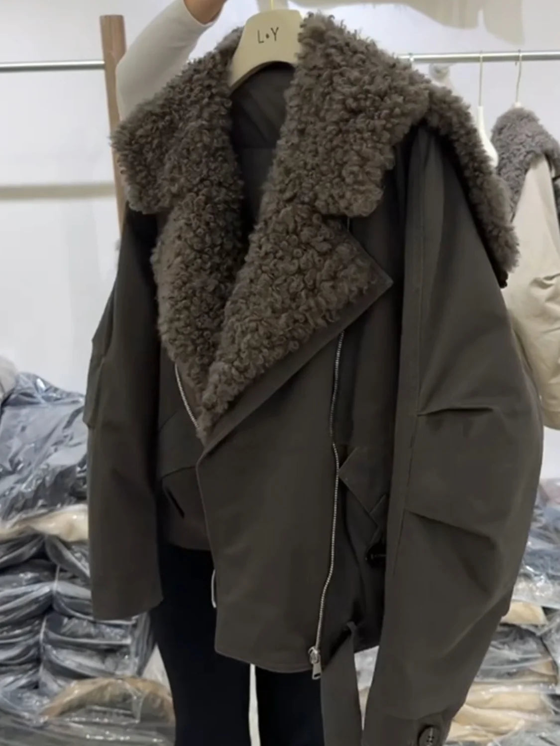 Winter Fashion Faux Fur Collar Padded Jacket Women Army Green Oversized Warm Thick Coat Drawstring Waist Streetwear Chic Tops