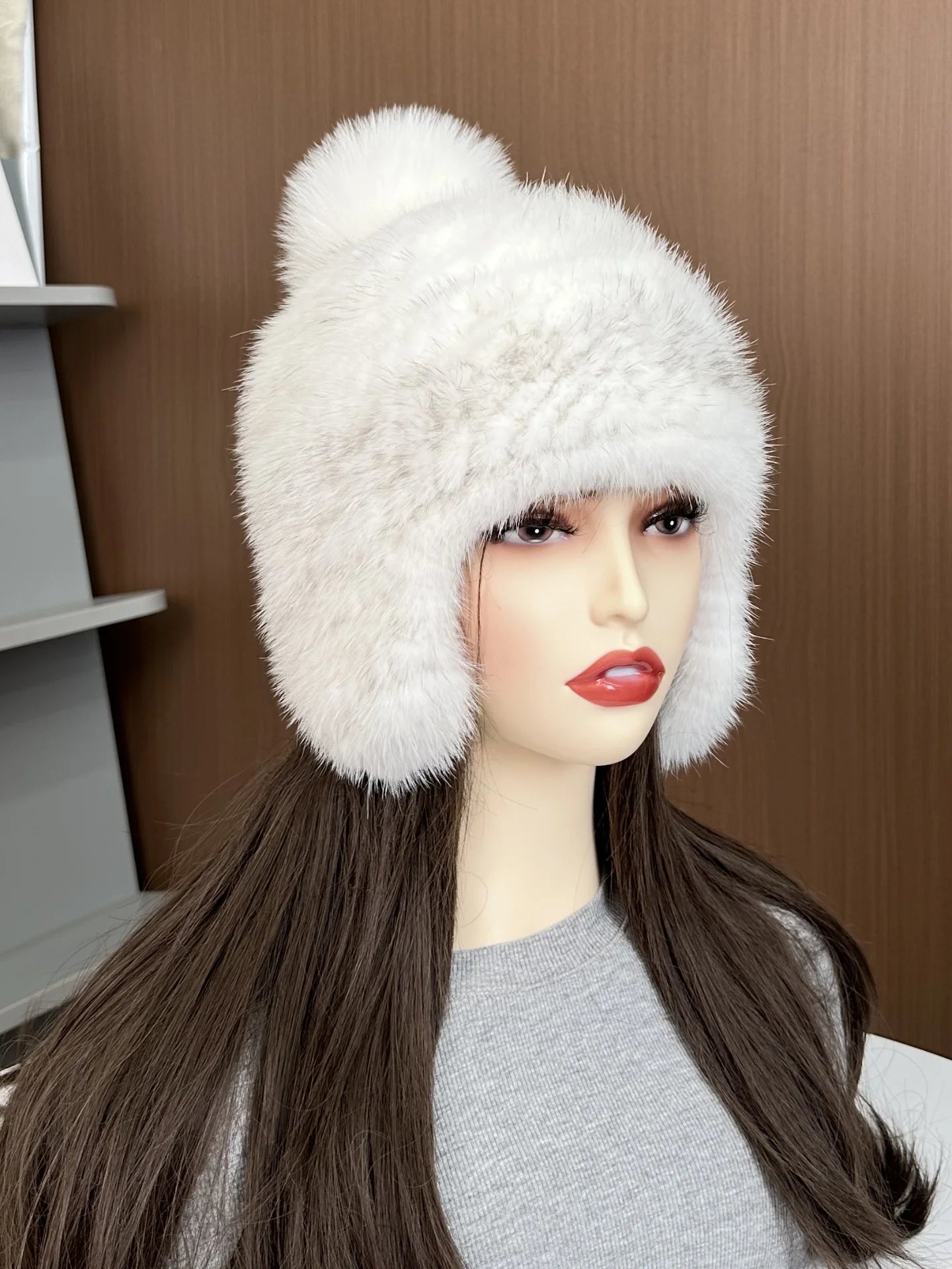 New Winter Ladies Real Mink Fur Hat Warm Thickened Ear Protection Knitted Cap Ladies Winter Fashion Accessories