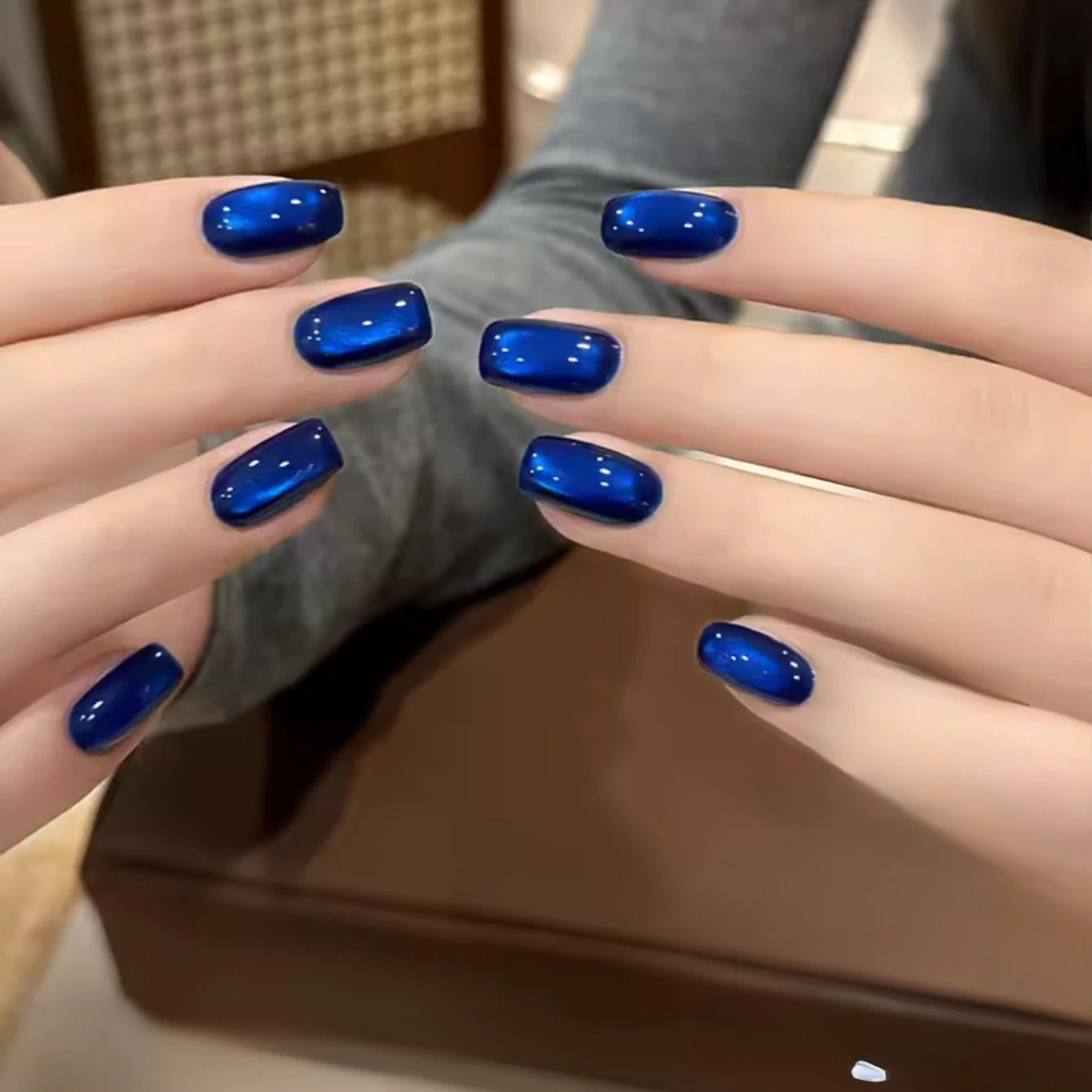 MIANEL 2026 Blue Moon Cat Eye Nail Gel Vibrant Sparkling Blue Glass Bead Effect Skin-Flattering Trendy Cat Eye Nail Art Manicure