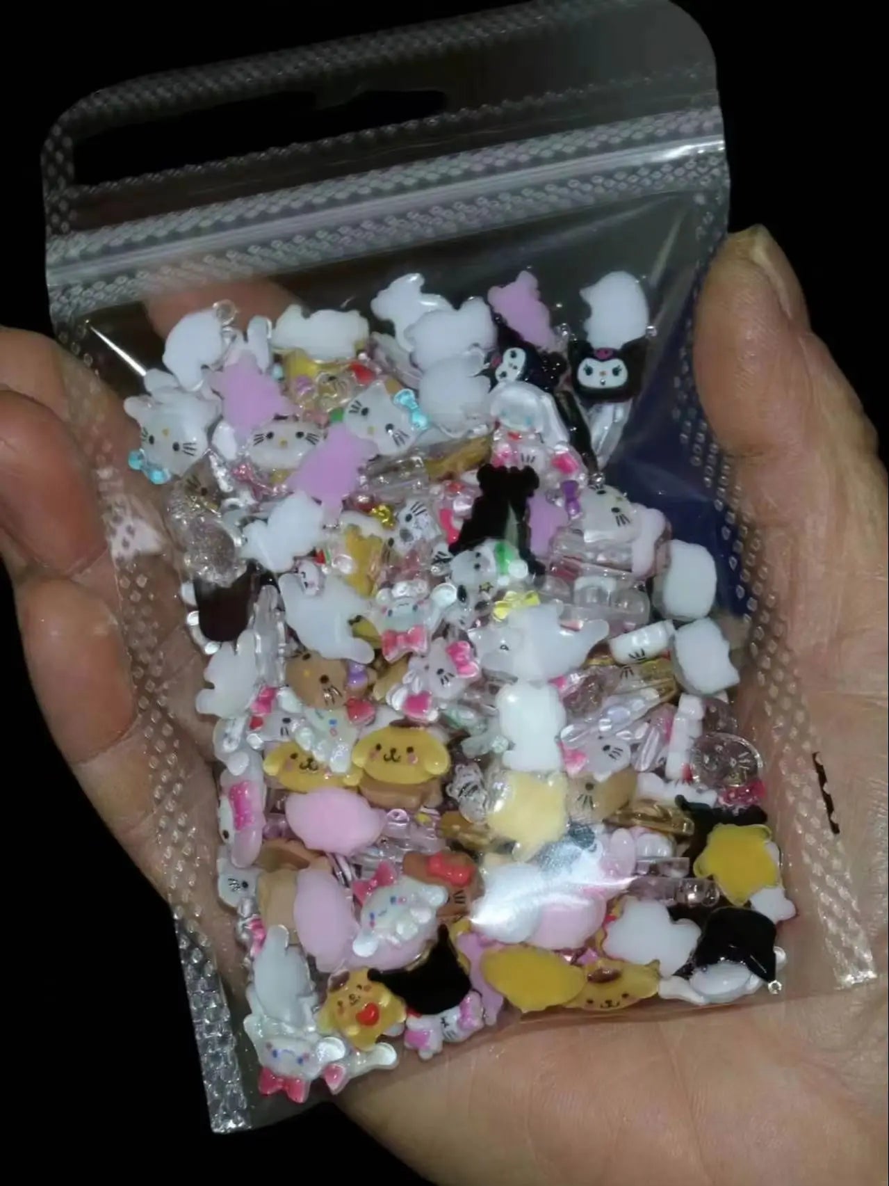 120PCS Boxed Mixed Sanrio Nail Charms Kuromi Cinnamoroll My Melody Resin Nail Decor DIY Manicure Nail Art Accessories